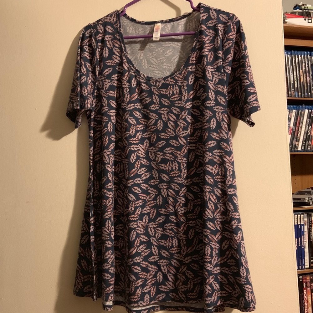 Lularoe perfect T